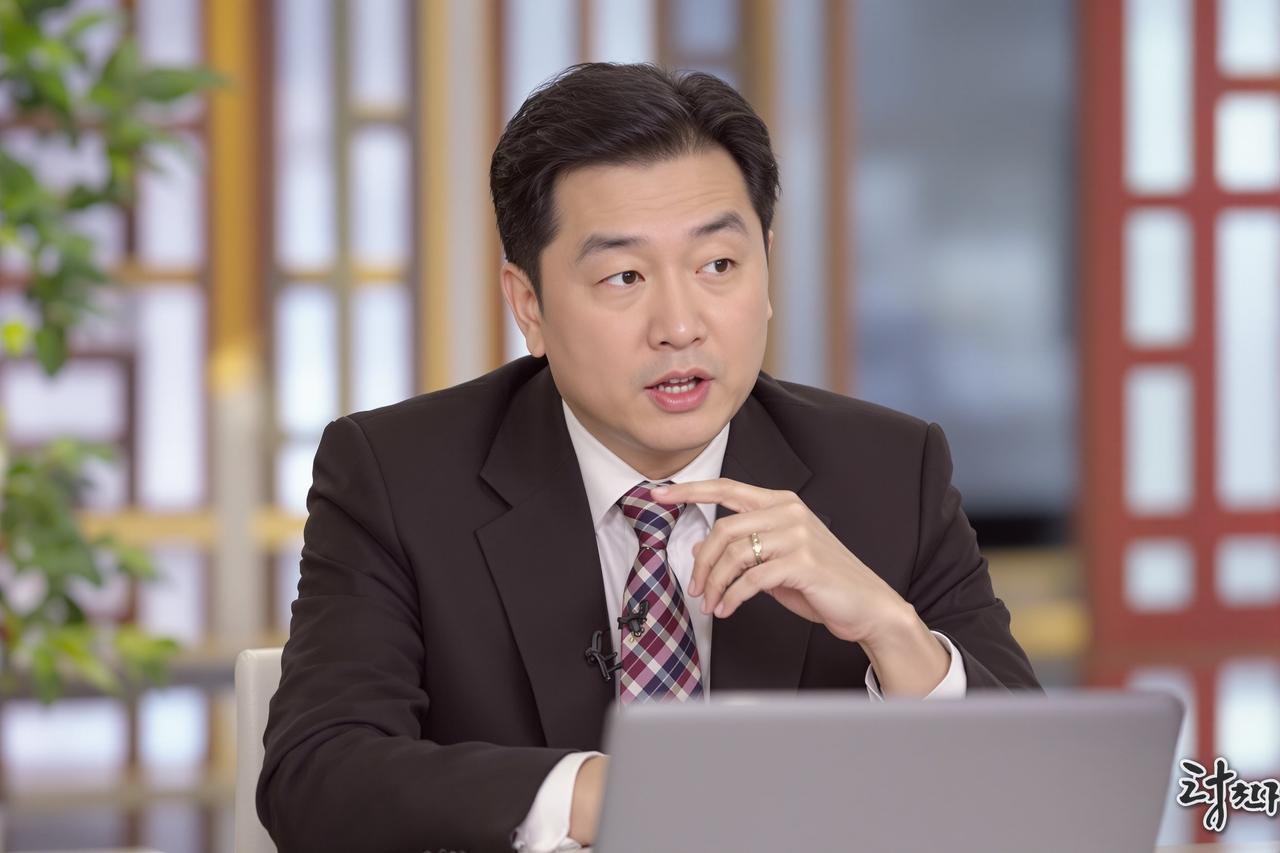 爆料51网 - 某知名主持人被曝收受巨额礼品，内部人士提供详细账单