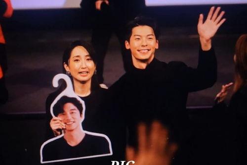 今日吃瓜热心的朝阳群众进入 最新明星娱乐新闻 我真笨,“我真笨”引发明星娱乐新闻热潮